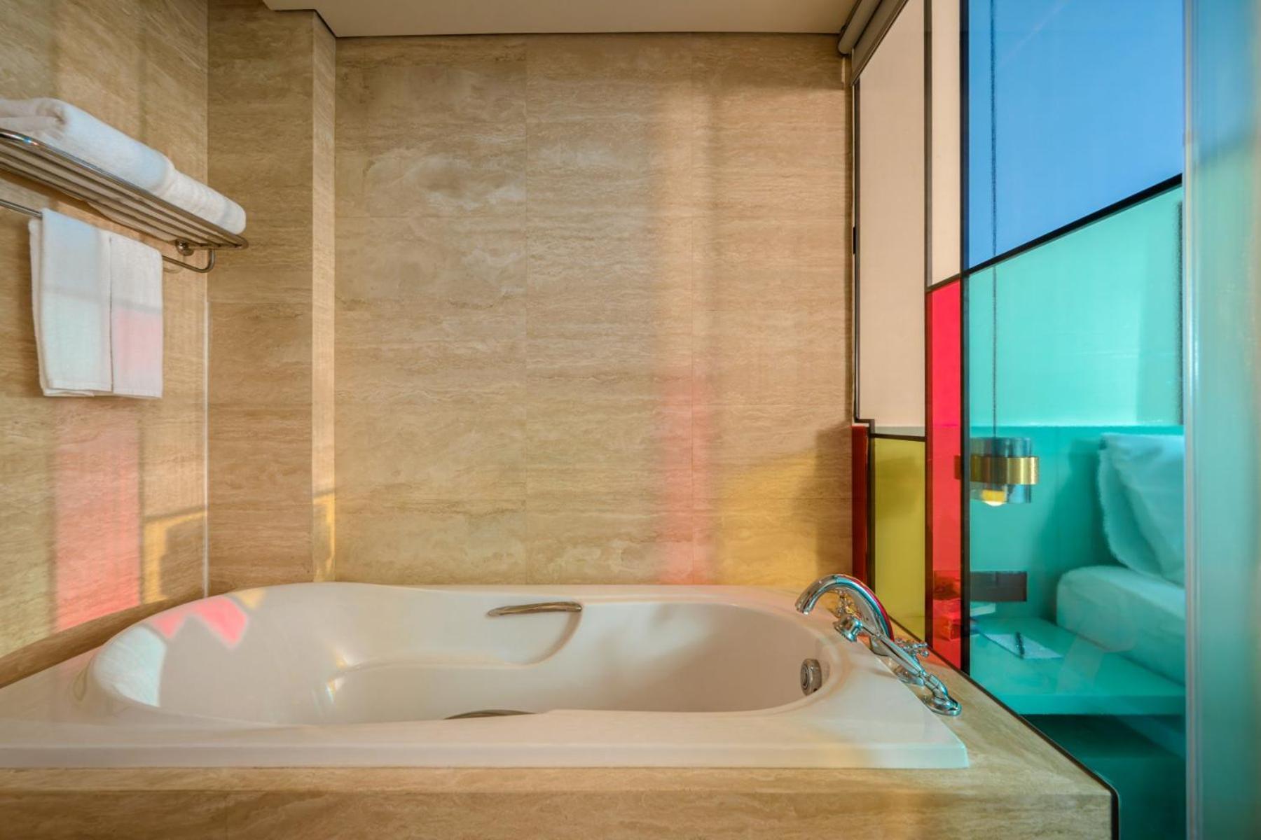 M Village Hotel Tao Dan Park Хошимін Екстер'єр фото